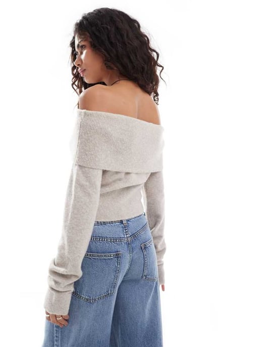 Weekday Lolo off shoulder stickad tröja i beige melange - Image 3
