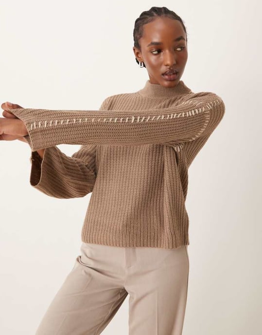 Vila stickad höghalsad jumper med kontrastsömsdetalj i kamel - Image 1