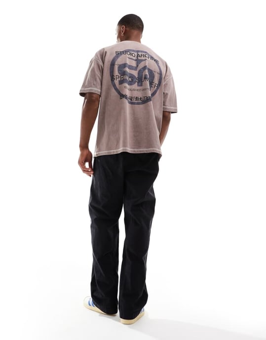 ASOS DESIGN oversized t-shirt i tvättad brunt med street-backprint - Image 4