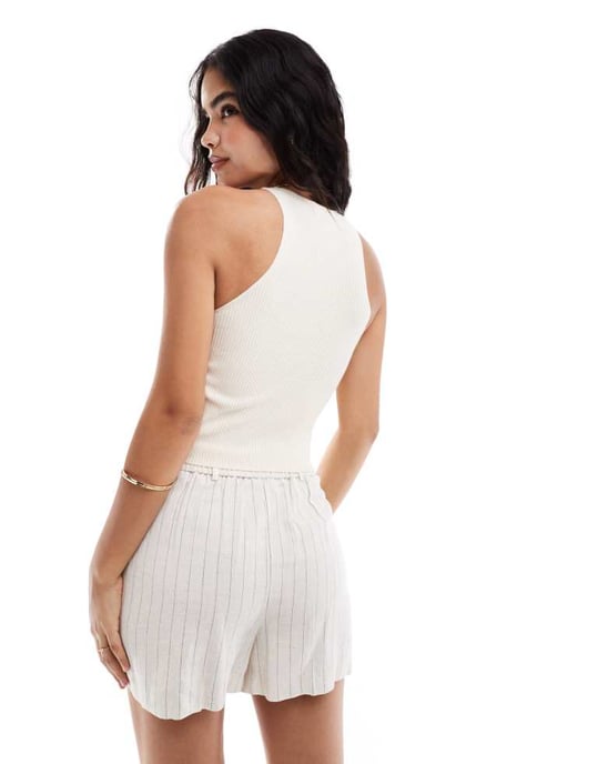 Vero Moda knappfront stickad racerback väst i beige - Image 2
