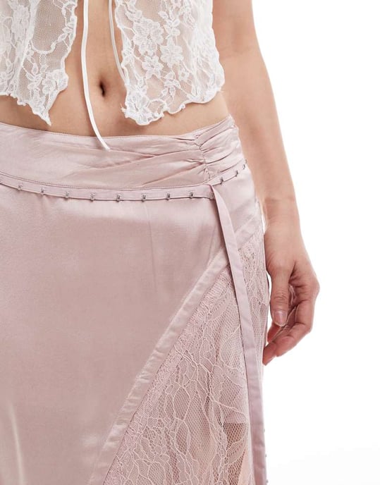 Återvunnen vintage begränsad upplaga spliced maxi särk med spetsinsats i rosa - Image 4