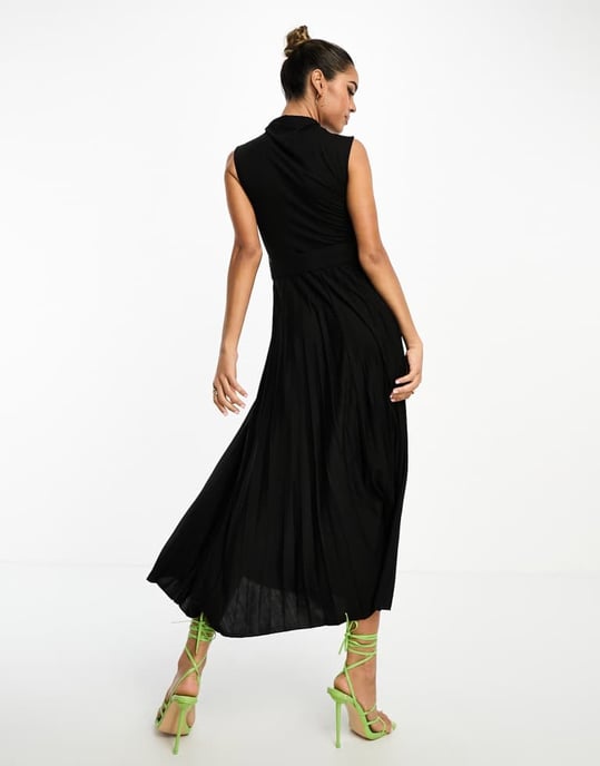 ASOS DESIGN rullkrage midiklänning med veckad kjol och bälte i svart - Image 2