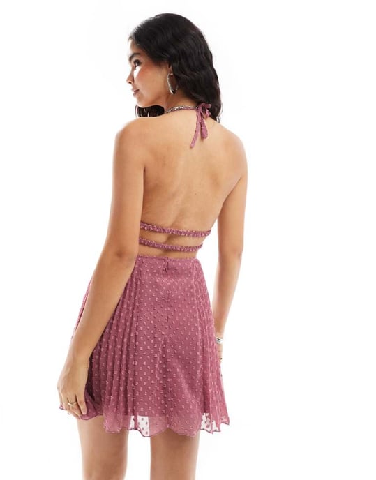 ASOS DESIGN fluffig dobby racerhals plisserad panel mini klänning i dämpad rosa - Image 3