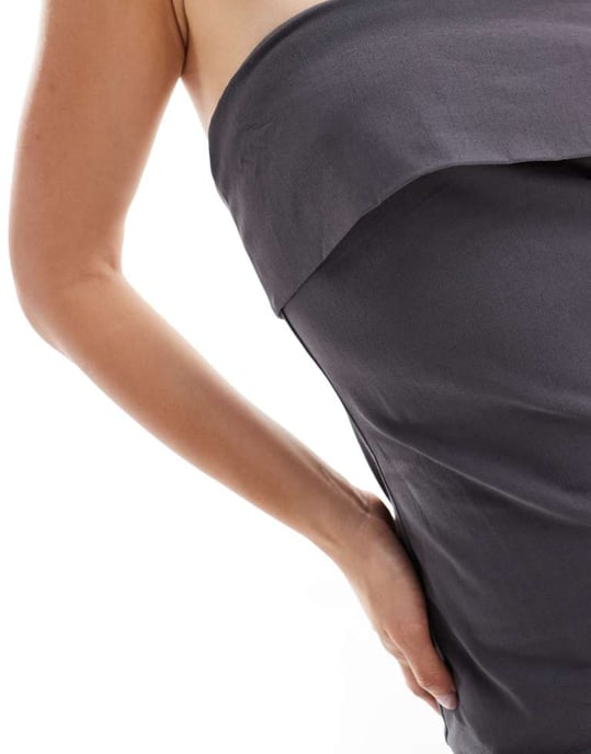 ENDAST vik över bandeau mini klänning i skiffergrå - Image 4