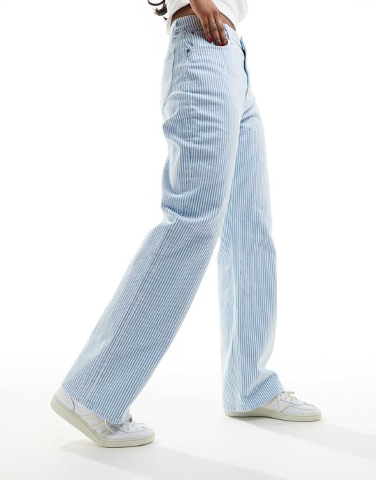 Abercrombie & Fitch Curve Love 90-tals avslappnad passform jeans i blå och vit rand - Image 3