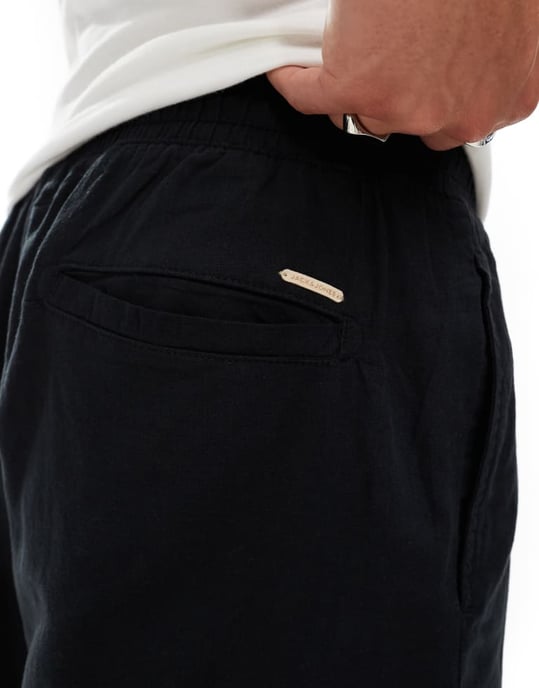Jack & Jones tapered linnebyxor med cargofickor i svart - Image 4