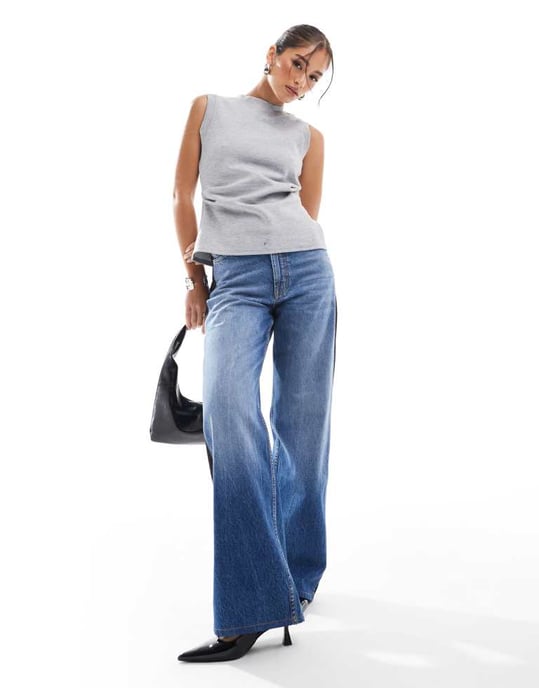 ASOS DESIGN vida jeans med skräddarsydd midja i svart och mellanblå - Image 2