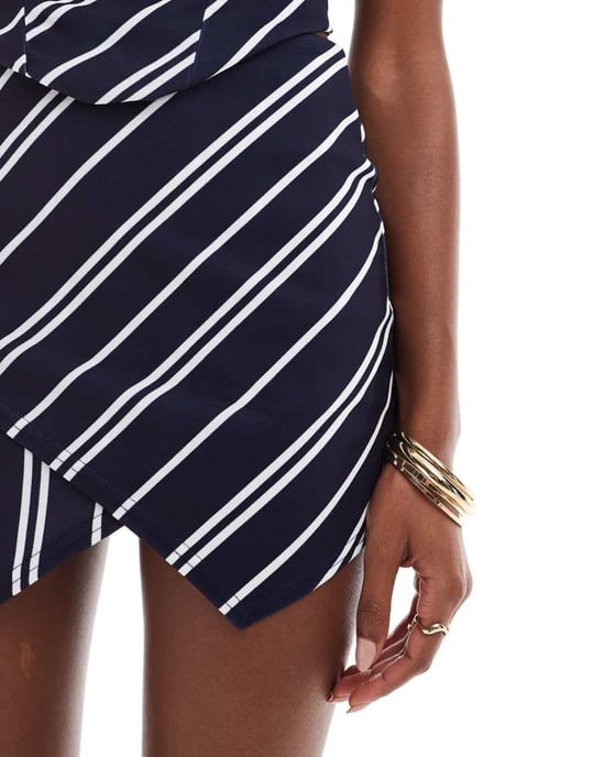 ASOS DESIGN sammansatt omlotts-kjol i randig mönster - Image 3
