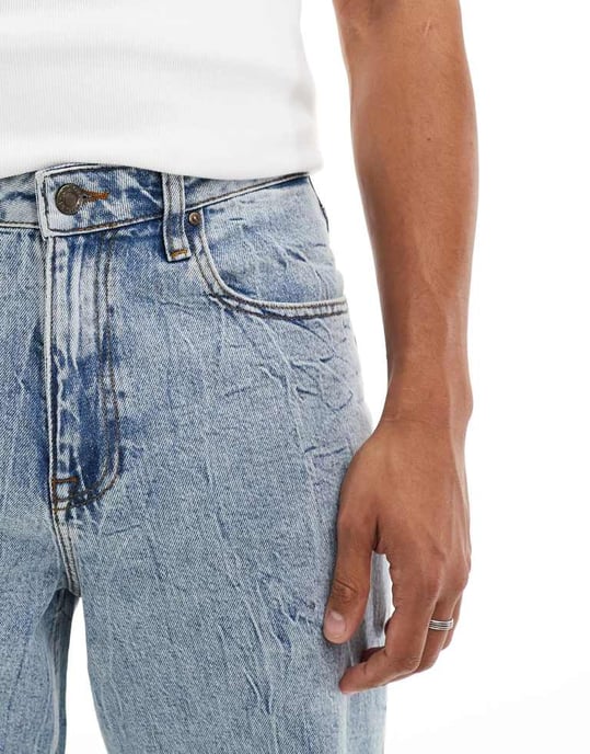 ASOS DESIGN baggy jeans med kraftig syra-tvätt i ljusblå tvätt - Image 4