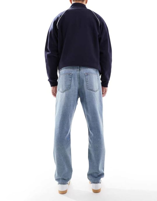 ONLY & SONS löst tapered jeans i ljusblå tvätt - Image 3