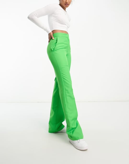 ASOS DESIGN Lång ultimata raka byxor i ljusgrön - Image 4