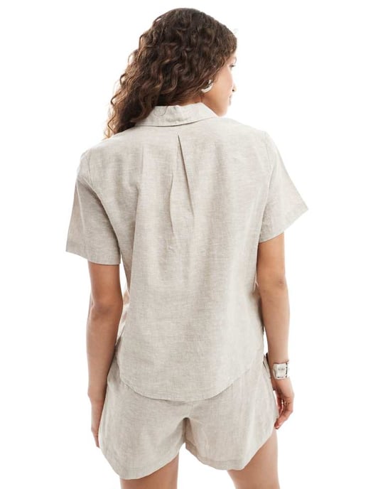 Monki co-ord kortärmad linne skjorta i beige - Image 3