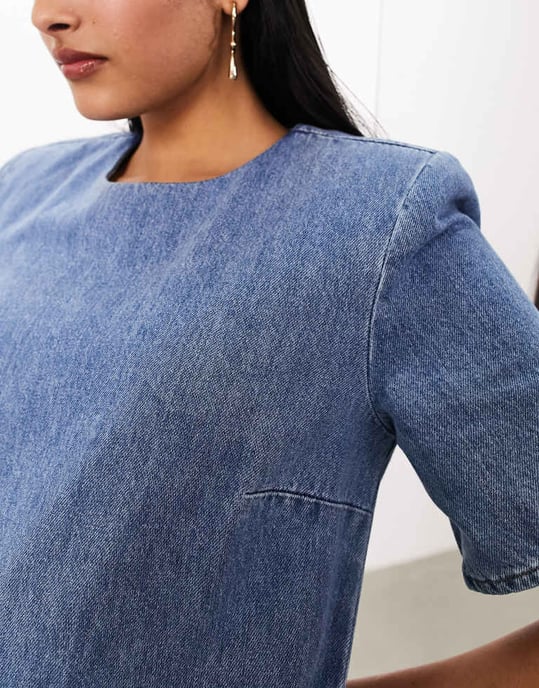 ASOS EDITION denim axelpadds midaxi klänning i blått - Image 3