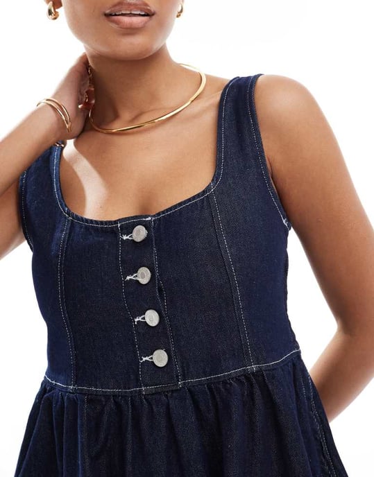 ASOS DESIGN denimstrukturerad klänning i indigo - Image 4