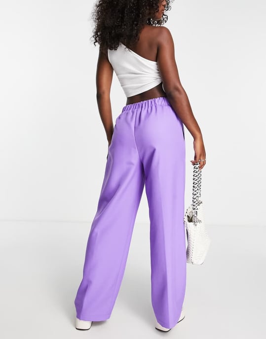 ASOS DESIGN skräddarsydda byxor med elastisk midja i lila - Image 4