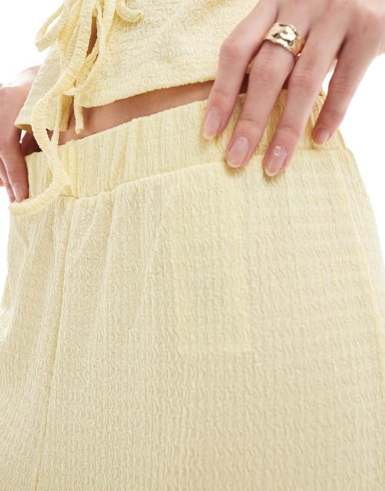 Vero Moda strukturerad jerseybyxor set i ljus citron - Image 2