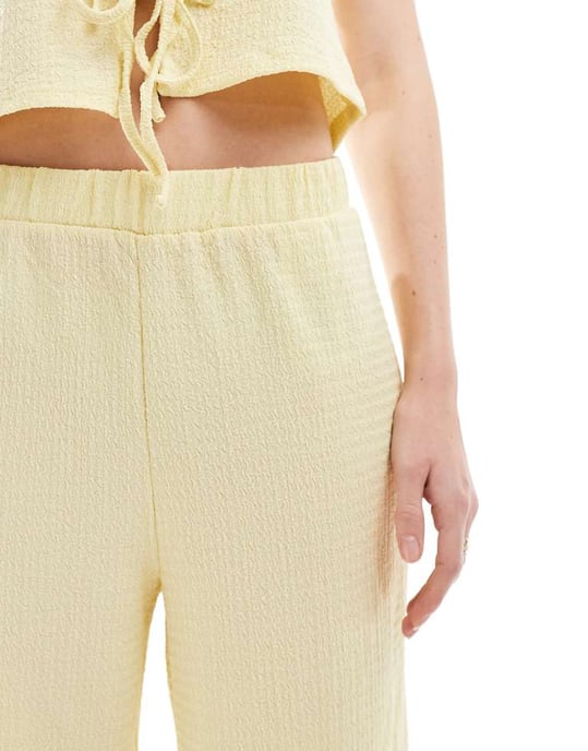 Vero Moda strukturerad jerseybyxor set i ljus citron - Image 4