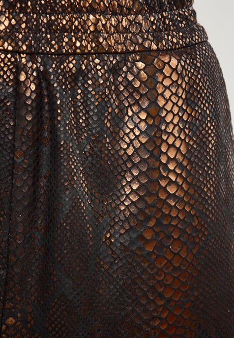 Faina Korte broek Dames zwart koper - Image 5