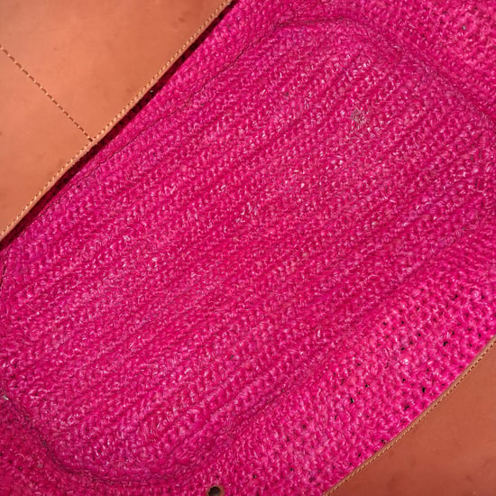 Balenciaga geweven mandtas in roze raffia - Image 5