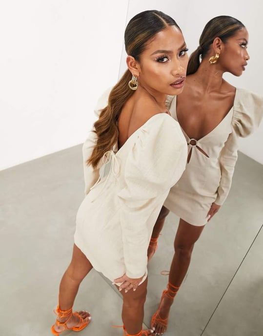 ASOS EDITION ringdetalj med utskärning volymaxel mini klänning i sten - Image 4
