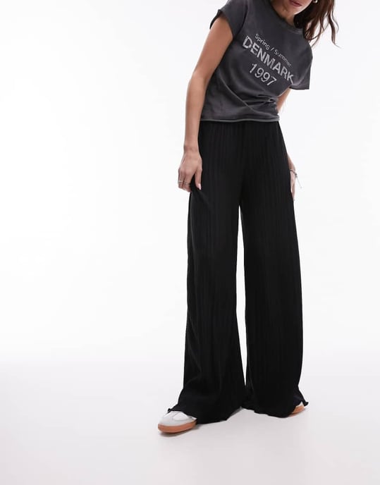 Topshop plisserad vidbent byxa i svart - Image 4