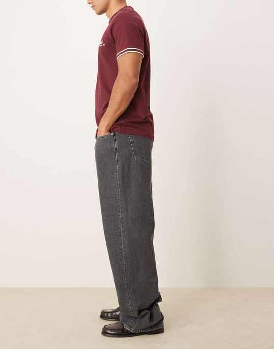 Calvin Klein Jeans plisserade vida jeans i tvättad grå - ASOS Exclusive - Image 2