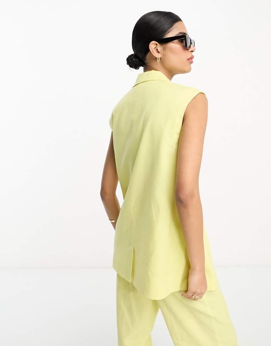 ASOS DESIGN ärmlös blazer i linne i citron - Image 4