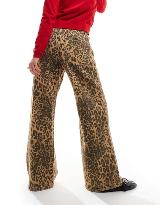 Cotton On vida ben avslappnade jeans i leopardtryckt denim - Image 3