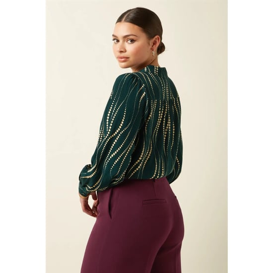 King Louie Bella blouse twirl 10028 pine green - Image 5