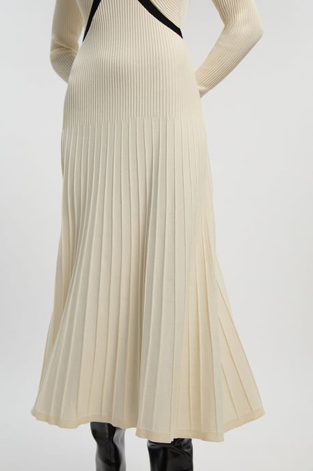 Rib Knit Trim Detail Full Skirt Midi Dress - Image 3