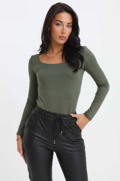 Scoop Neck Long Sleeve Soft Touch Fitted Bodysuit - Image 1