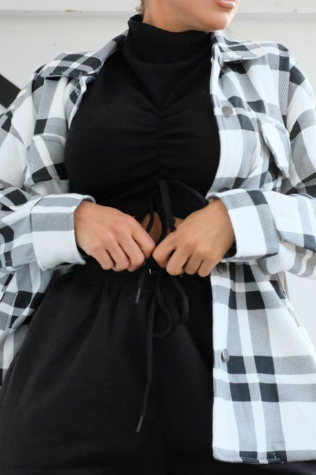Check Print Button Up Pocket Detail - Image 2