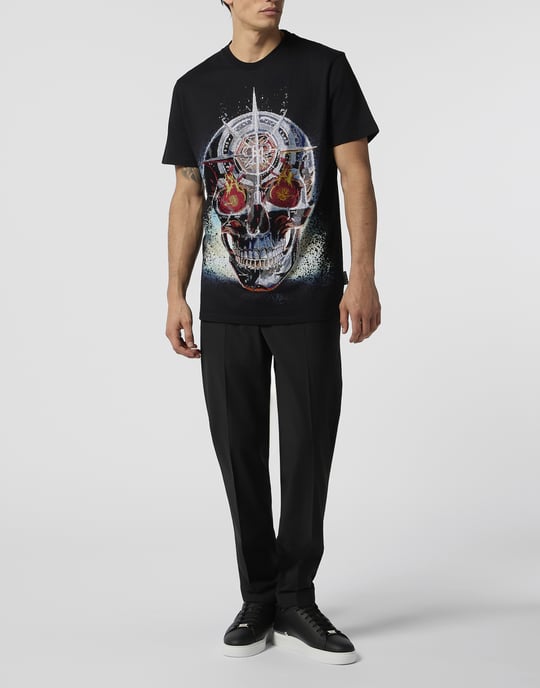 Rundhalsad T-shirt Krom Dödskalle Stenar - Image 4