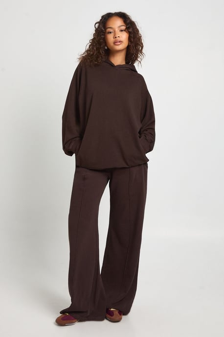 Washed Pintuck Detail Deep Waistband Wide Leg Jogger - Image 3