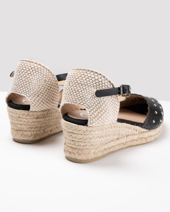 Elvira Lady Elvira Lady Sandals in Black - Image 4