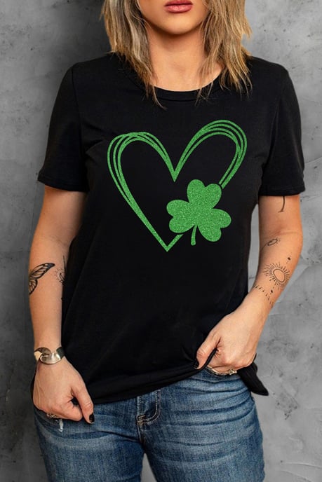 Black Clover Hjärta Formad Grafik T-shirt - Image 6