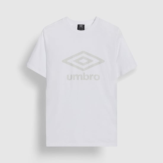 Umbro Heren Stacked Logo T-Shirt (Briljantwit/Oesterzwam) - Image 1