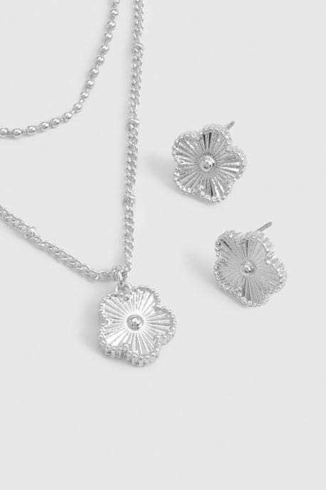 Clover Pendant Jewellery Set - Image 3