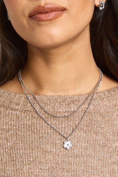 Clover Pendant Jewellery Set - Image 4