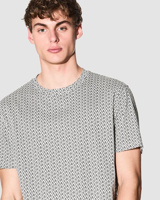 Patterned T-Shirt in White - Image 3