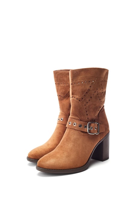 Giullia Camel Boots - Image 2