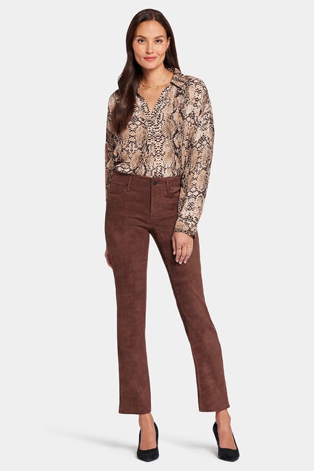 Sheri Slim Broek Bruin Faux Suede | Donker Chocolade - Image 3
