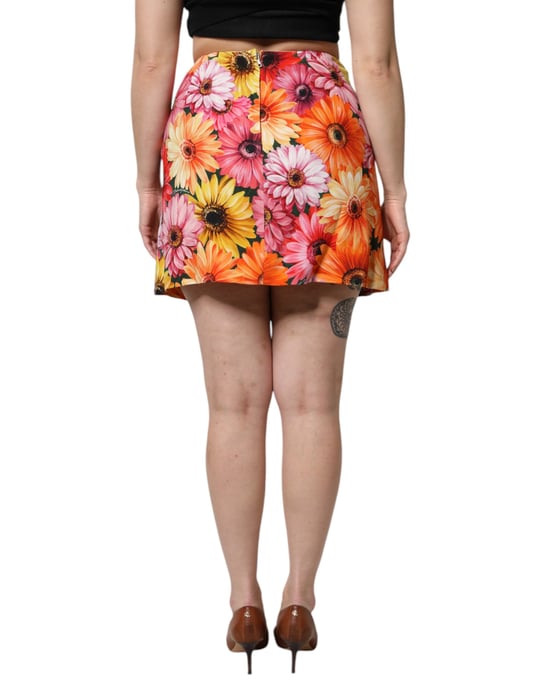 Bloemen Mini Rok Met Knopen Detail - Image 4