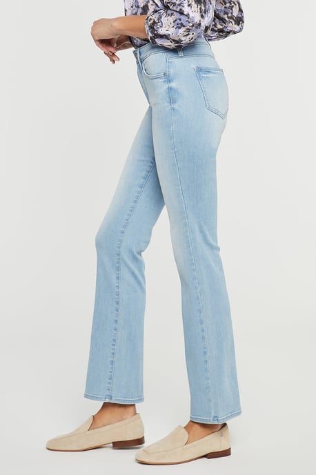 Barbara Bootcut Jeans Lichtblauw Premium Denim | Northstar - Image 2