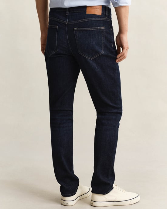 962 Slim Fit Jeans in Navy - Image 2