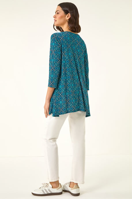 Printed Hanky Hem Tunic Top - Image 3