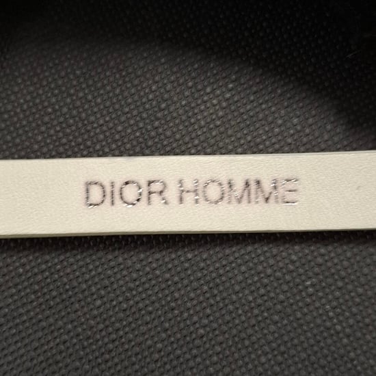 Dior Homme Logo Print Armband in Wit Leer - Image 3