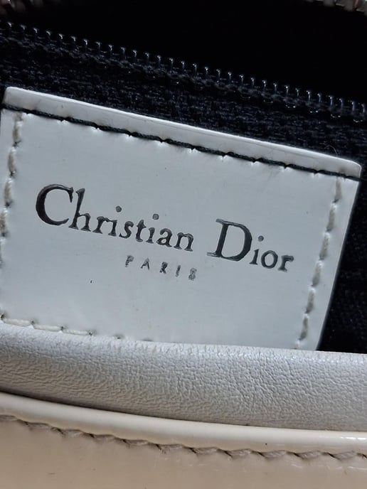 Dior Medium Lady Dior Top Handle Bag in Ivory Patent Leather - Image 6