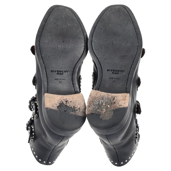 Givenchy enkellaarsjes met studs en gespdetails in zwart leer - Image 6