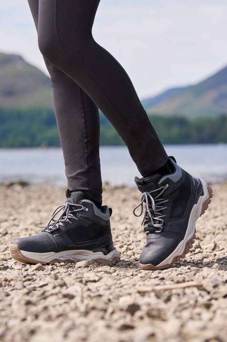 'Sierra' Women's Casual Boots Mesh Lined Waterproof Casual Boot Black - Image 3